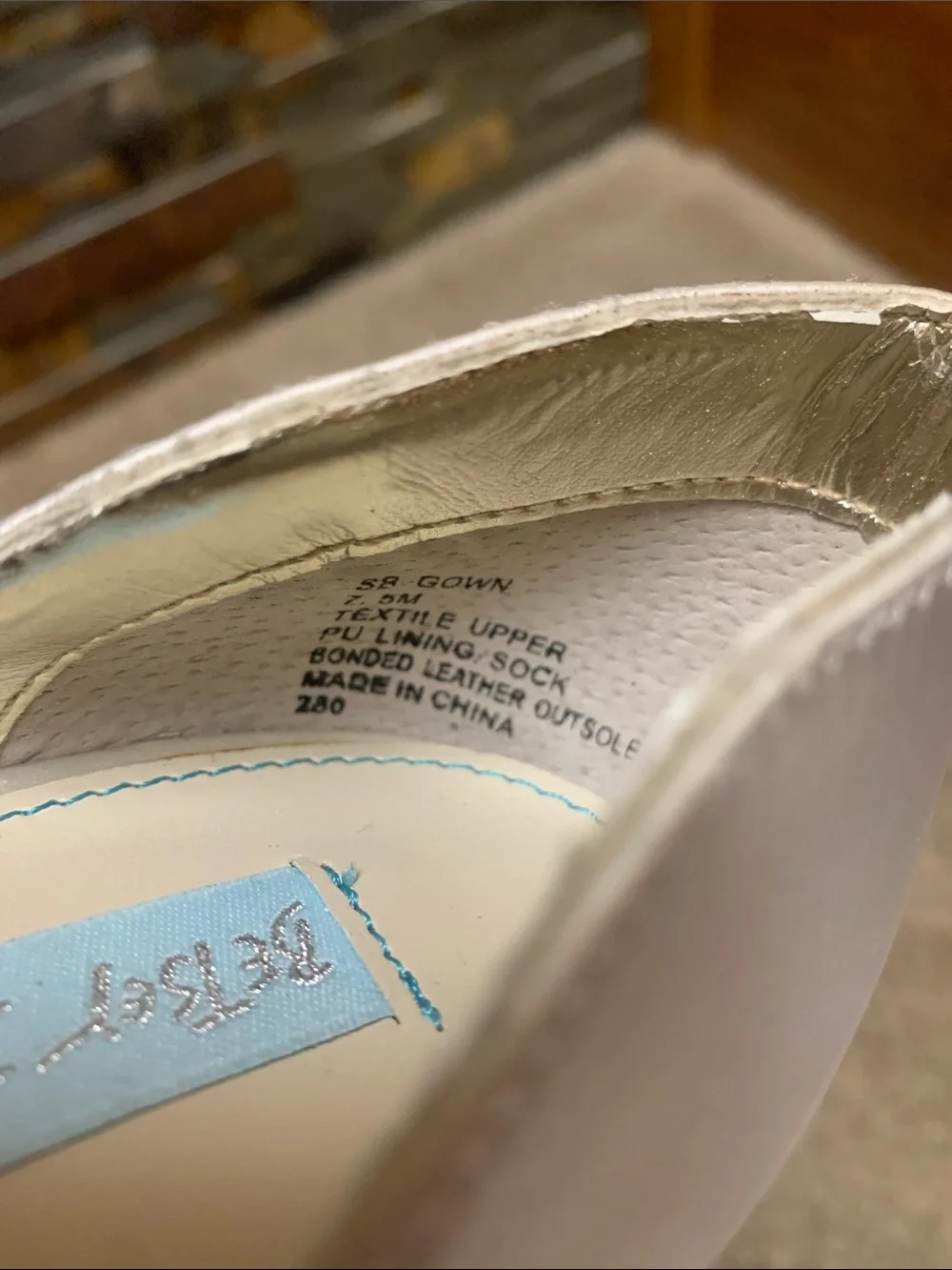 Blue by betsey Johnson 7.5 sb gown Ivory Crystal Bow Peep-Toe High Heels